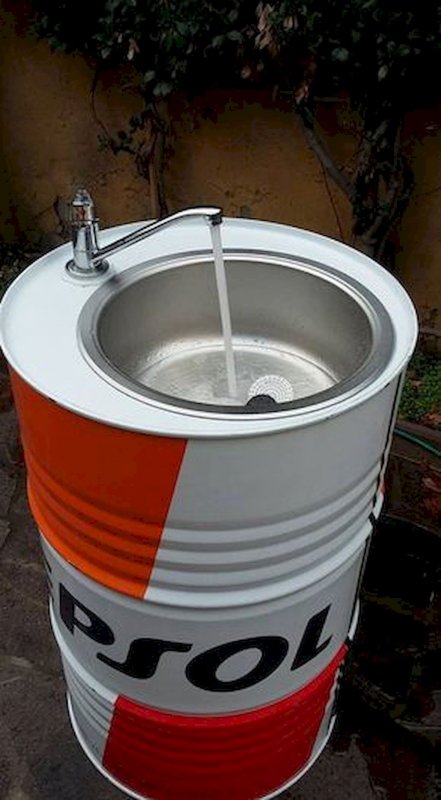 Рукомойник из бочки