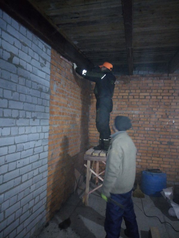 Стены в гараже