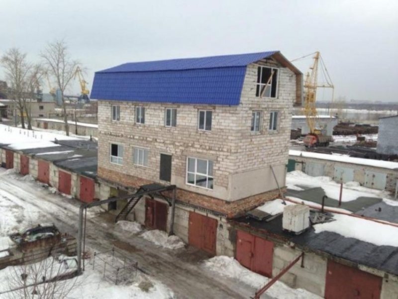 Гараж с надстройкой для жилья