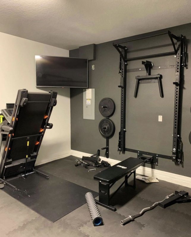 Тренажерный зал Garage Gym