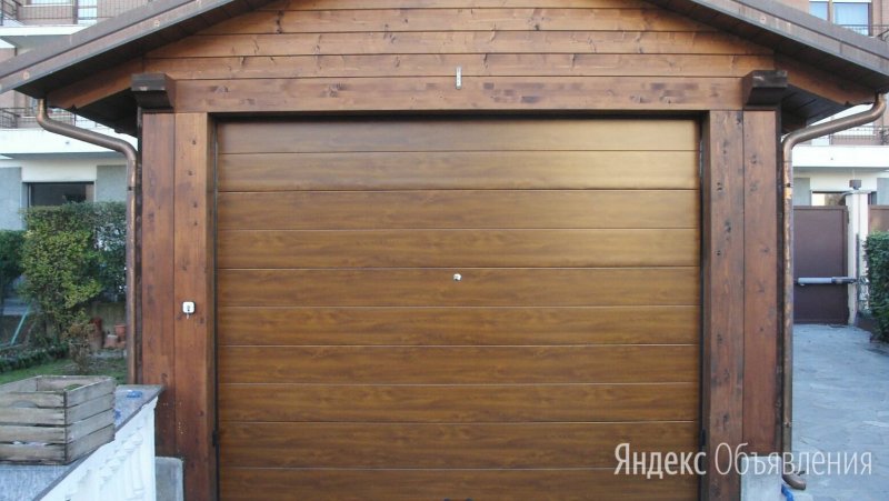 Ворота секционные гаражные ALUTECH