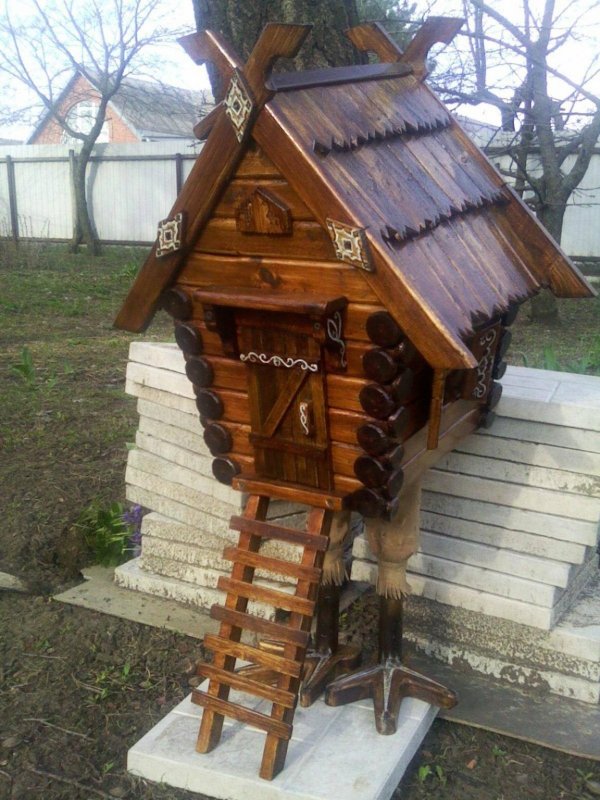 Домик на курьих ножках