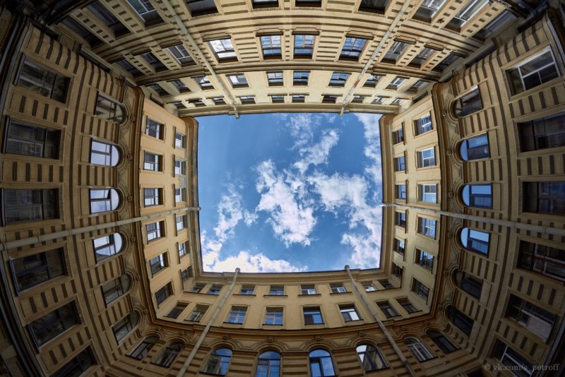 Петербург дворы колодцы
