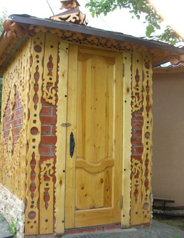 Оригинальный сарай на даче