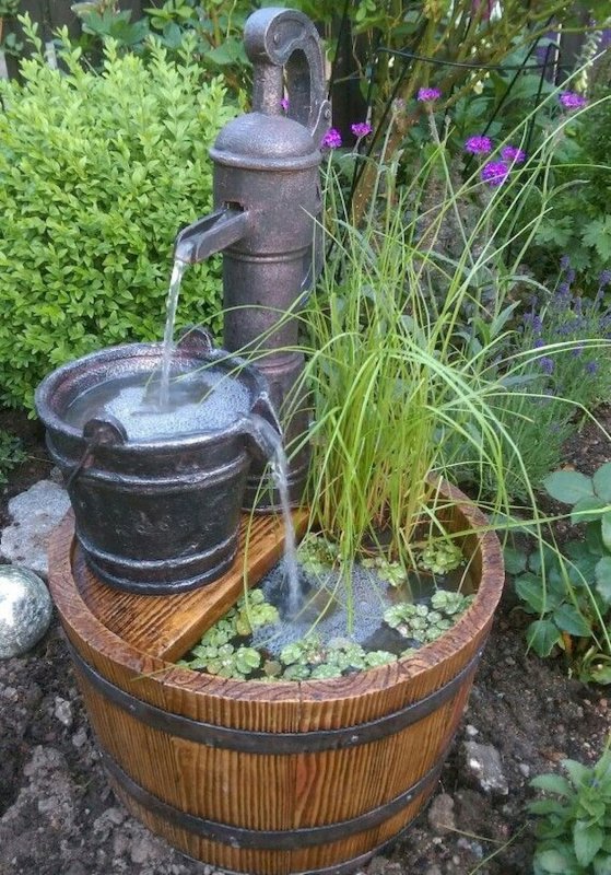 Украшение садовых колонок для воды