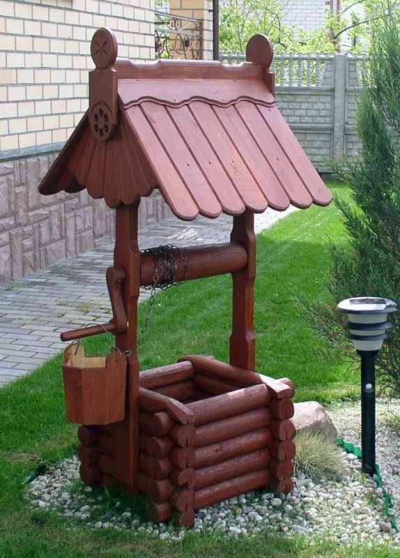 Декоративный колодец
