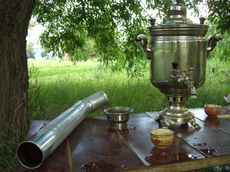 Самовар на дровах на природе