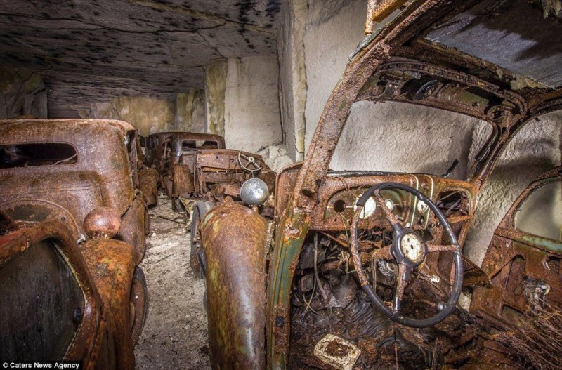 Находки в заброшенных автомобилях