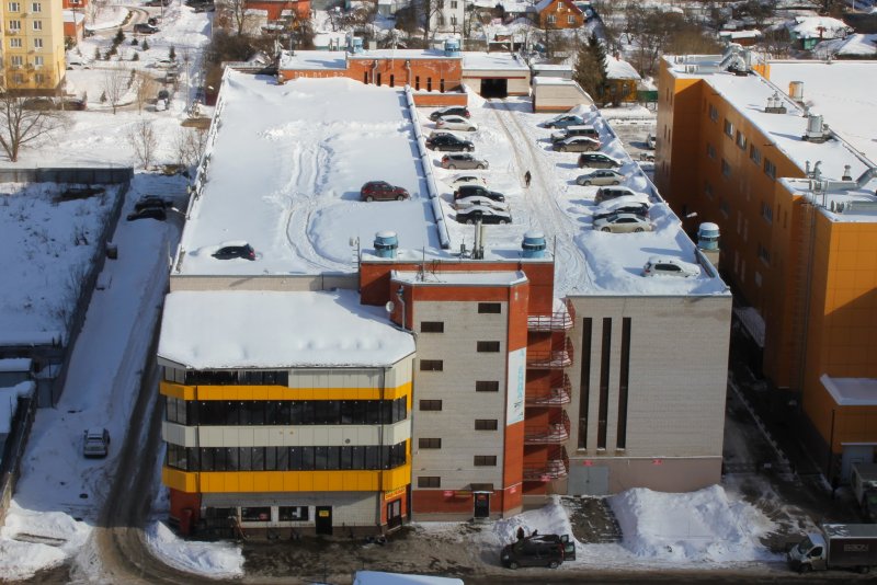 Гаражи многоэтажек
