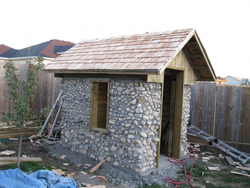 Сарай из камня