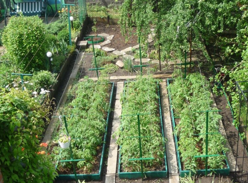 Металлические грядки для теплицы