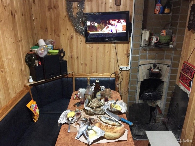 Комната отдыха в гараже