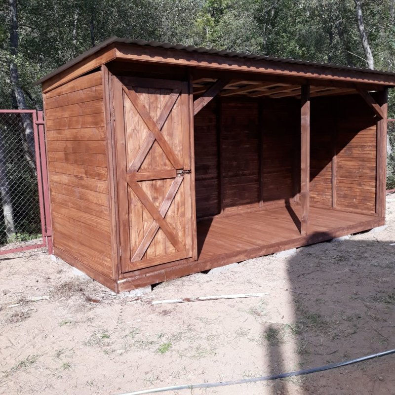 Беседка с сараем