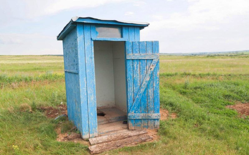 Деревенский сортир