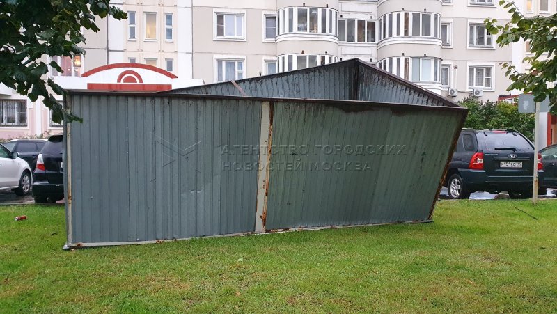 Гараж тентовый 3,7x6,1x2,4м