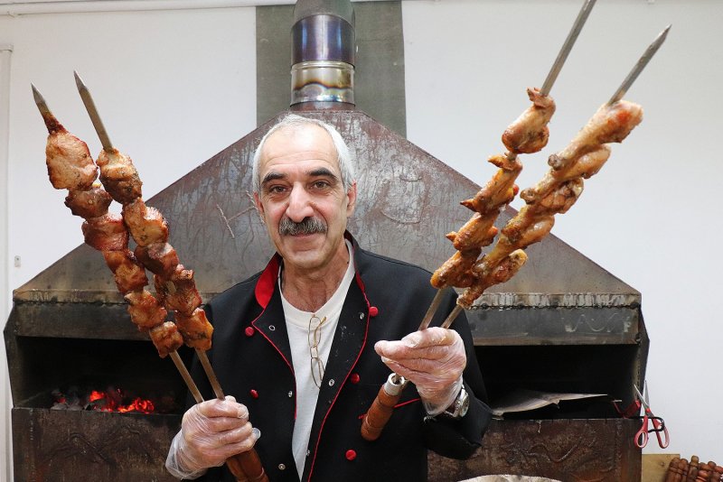 Армен шашлычник