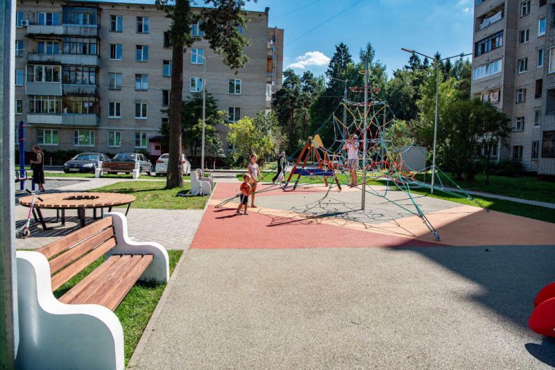 Город двор