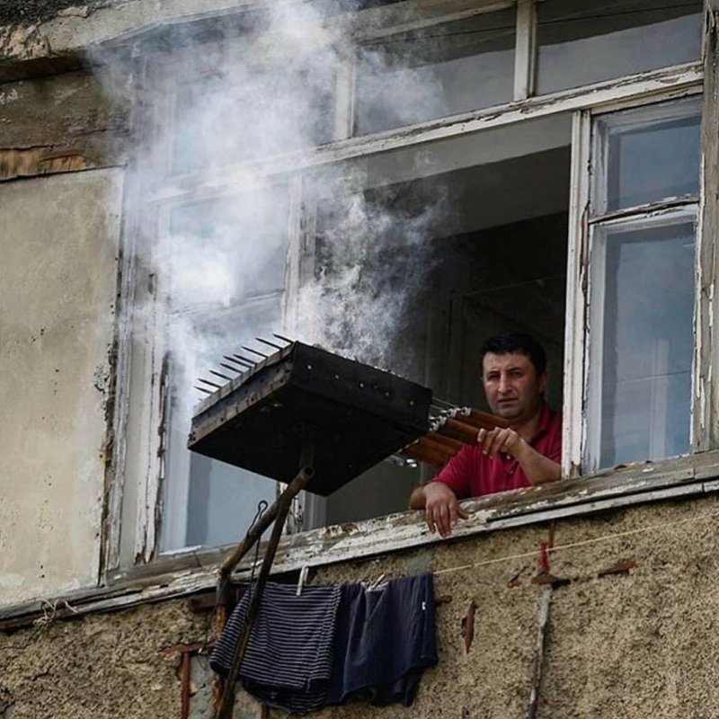 Шашлычная на балконе
