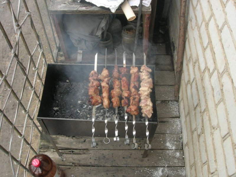 Шашлык на балконе