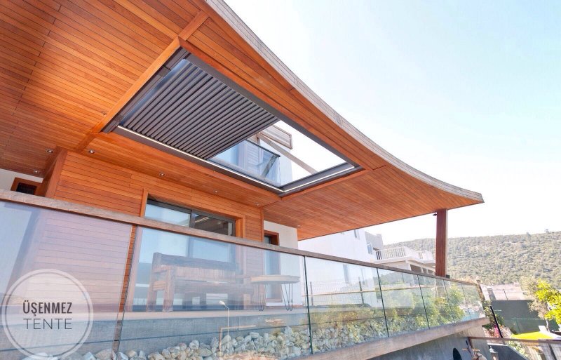 Tilting Roof