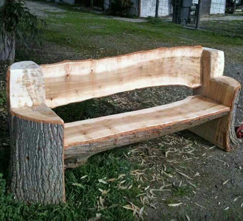 Оригинальные деревянные скамейки