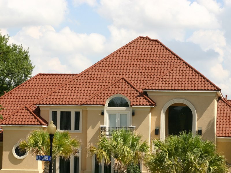 Металлочерепицы типа Decra Tile