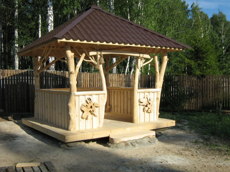 Резные беседки из дерева