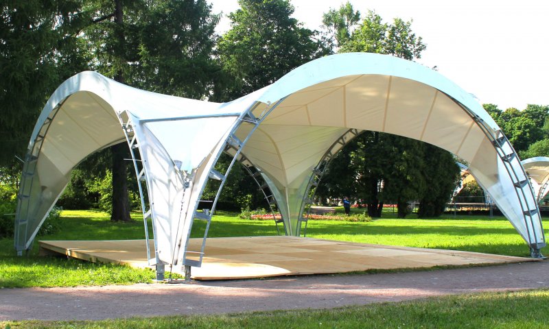 Тентовые конструкции амфитеатр