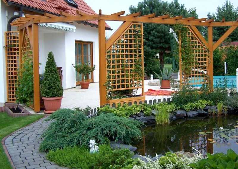 Перголы в ландшафте