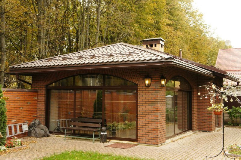 Красивые кирпичные беседки