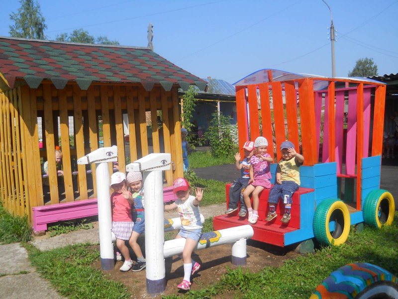 Постройки на участке ДОУ