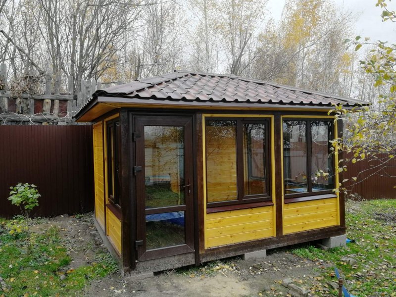 Закрытые беседки в Рязановке
