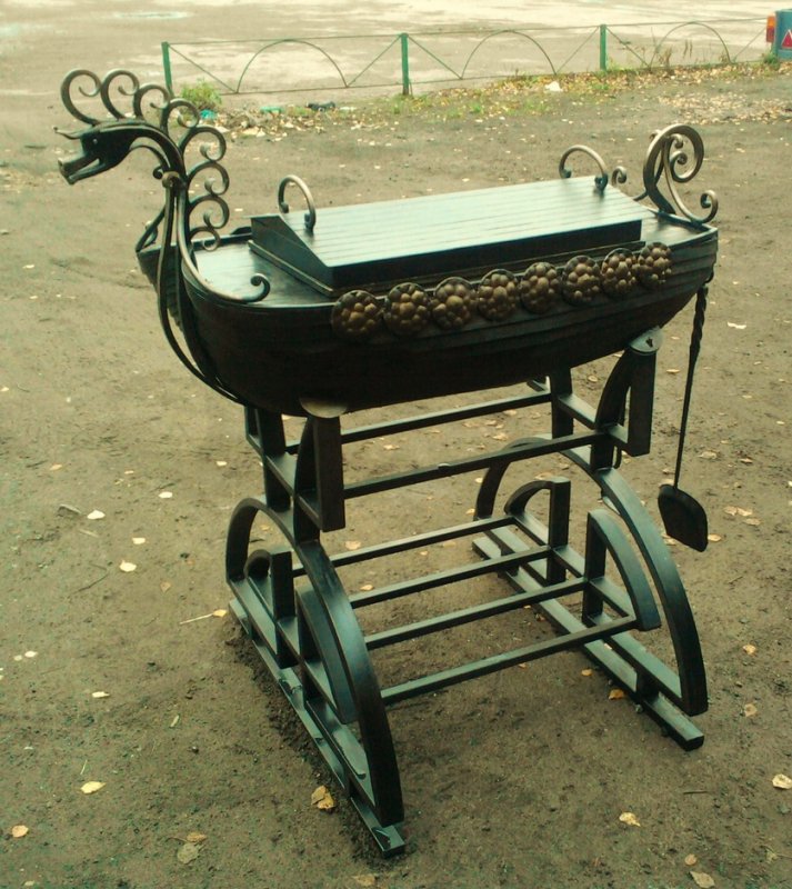 Необычный мангал ковка