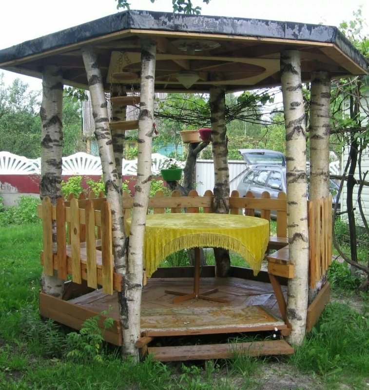 Беседка из сухарника