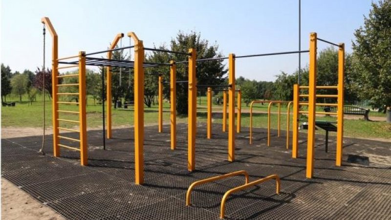 Уличная спортплощадка
