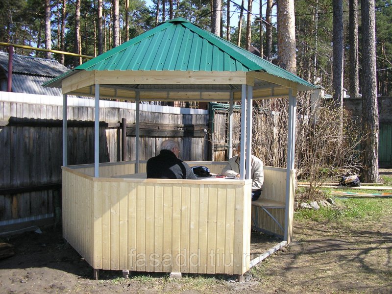 Шестигранная беседка из металла