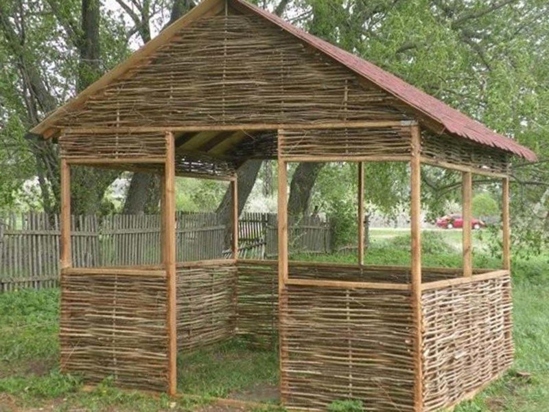 Плетеные беседки для дачи