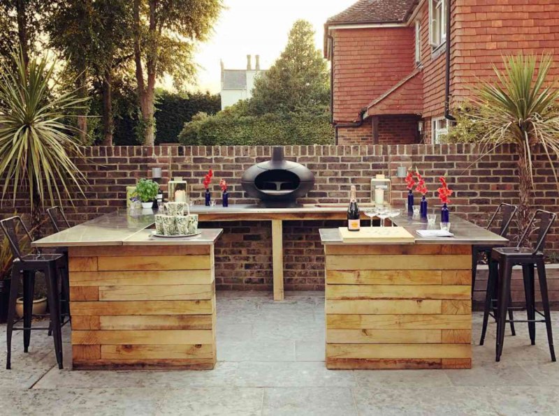 Outdoor Bar