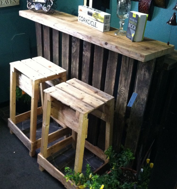 Барная стойка Pallet Bar