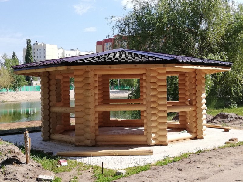 Шестигранная беседка из бревна