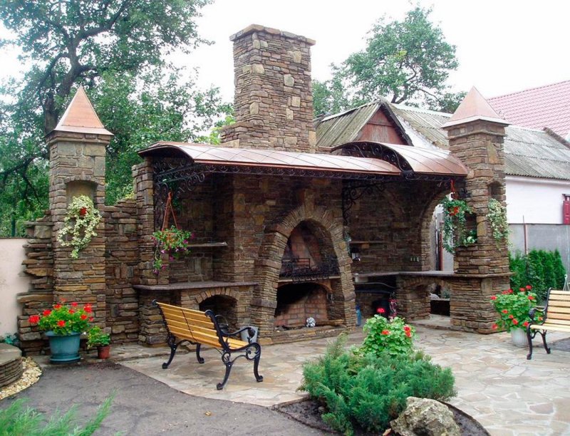 Беседка барбекю из камня