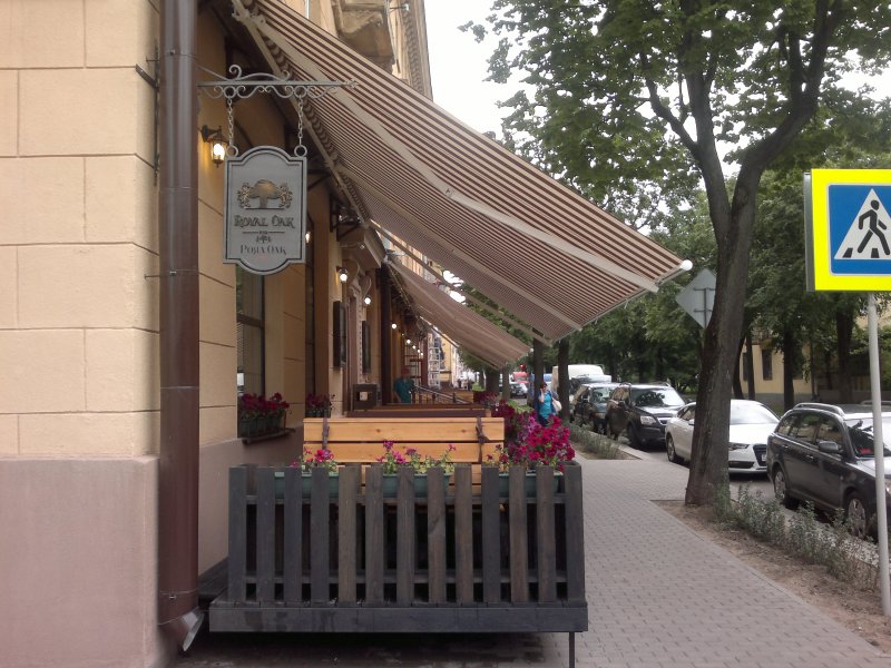 Локтевая маркиза кафе