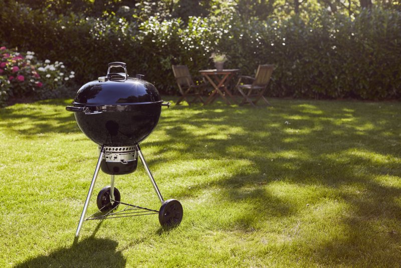 Угольный гриль Weber Master Touch GBS se e-5755