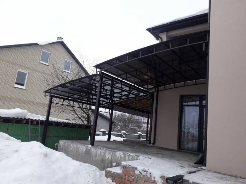 Двухуровневый навес к дому