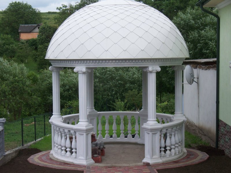 Беседка из колонн Ротонда