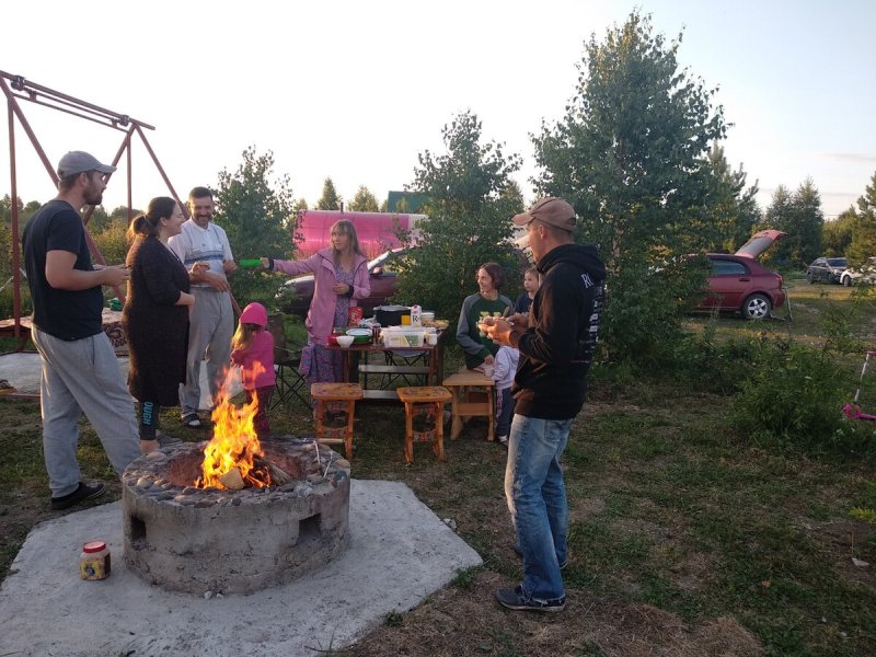 Хомутов с. "костер Вечерний"