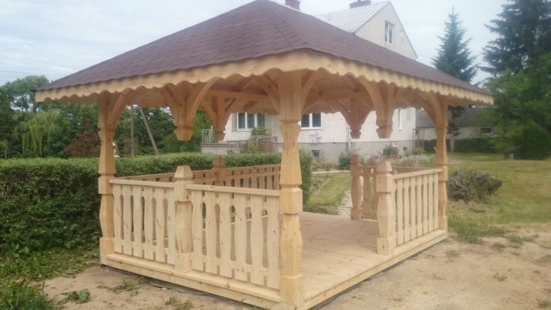 Резные беседки из дерева