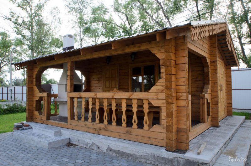 Летняя кухня с террасой из дерева