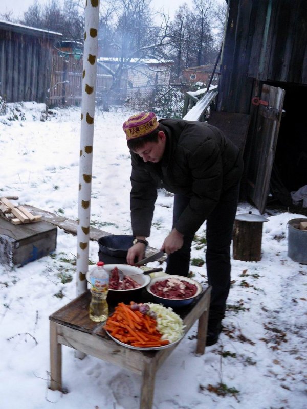 Шашлыки в деревне зимой