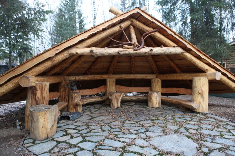Беседка из круглого бревна (47 фото)